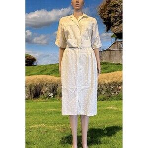 Vintage 1960s Beige Floral Belted Dress Size 16 Cotton Side Pockets Cottagecore